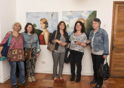 Exposición Mujeres y sus Ropajes