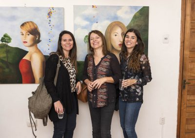 Exposición Mujeres y sus Ropajes