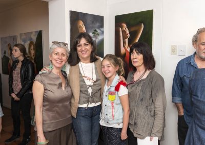 Exposición Mujeres y sus Ropajes